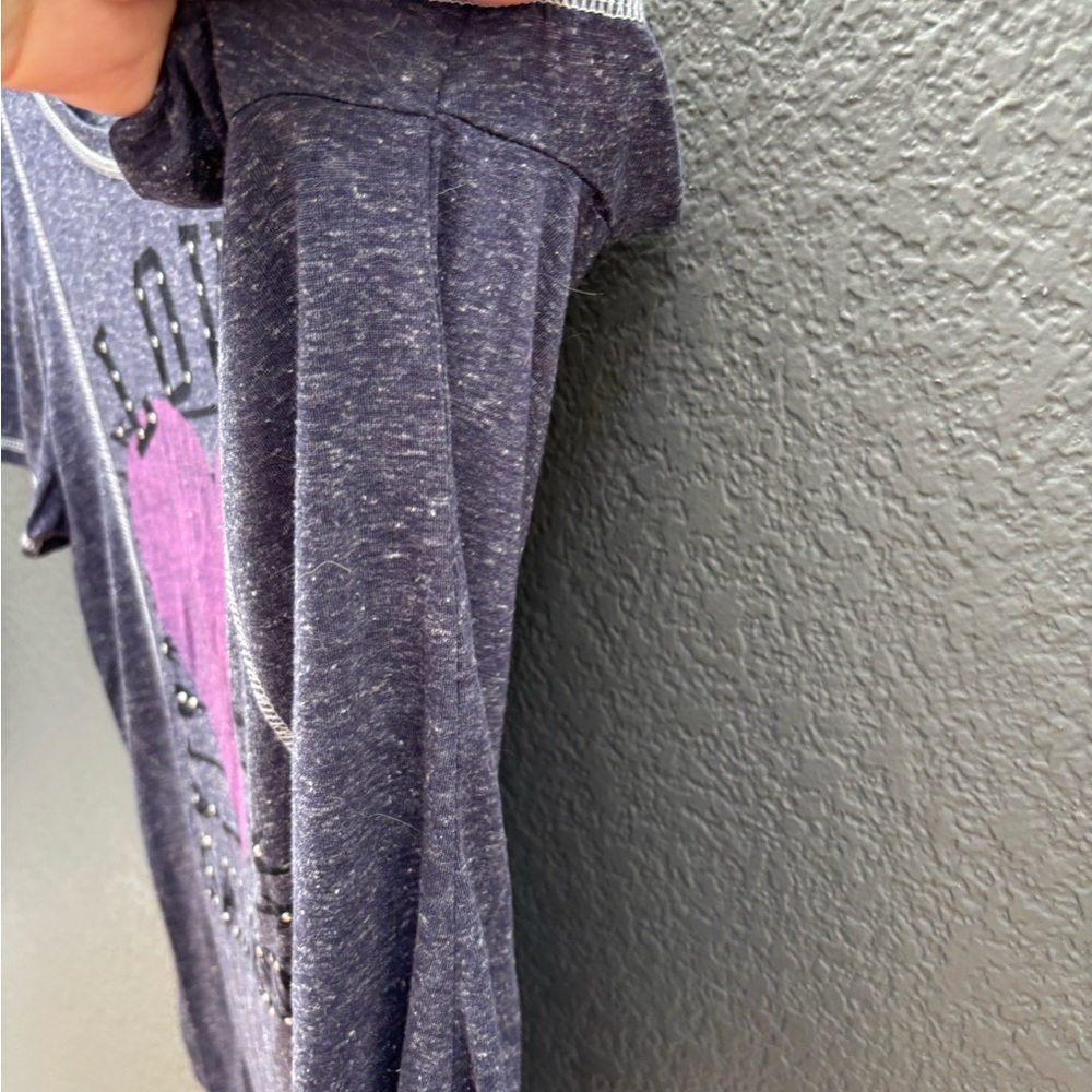 π¨$6π¨* 3/$25 2/$20 Style & Co. valentine Love Graphic tee, Heart, rhinestones - Picture 7 of 9